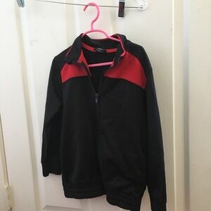 FINAL MARKDOWN Boys starter jacket small 6-7